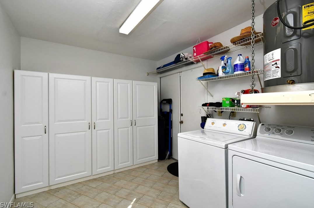 2 Regency Ct, Lehigh Acres FL  33936-5287 exterior