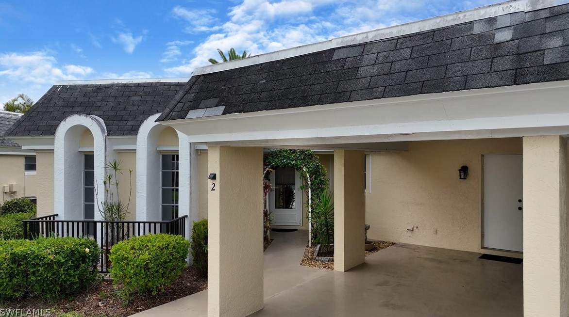 2 Regency Ct, Lehigh Acres FL  33936-5287 exterior