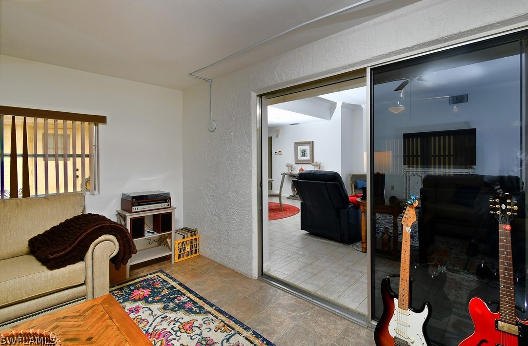 2 Regency Ct, Lehigh Acres FL  33936-5287 exterior