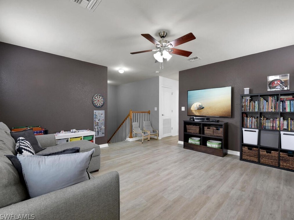 10929 Cherry Laurel Dr, Fort Myers FL 33912-8906 exterior