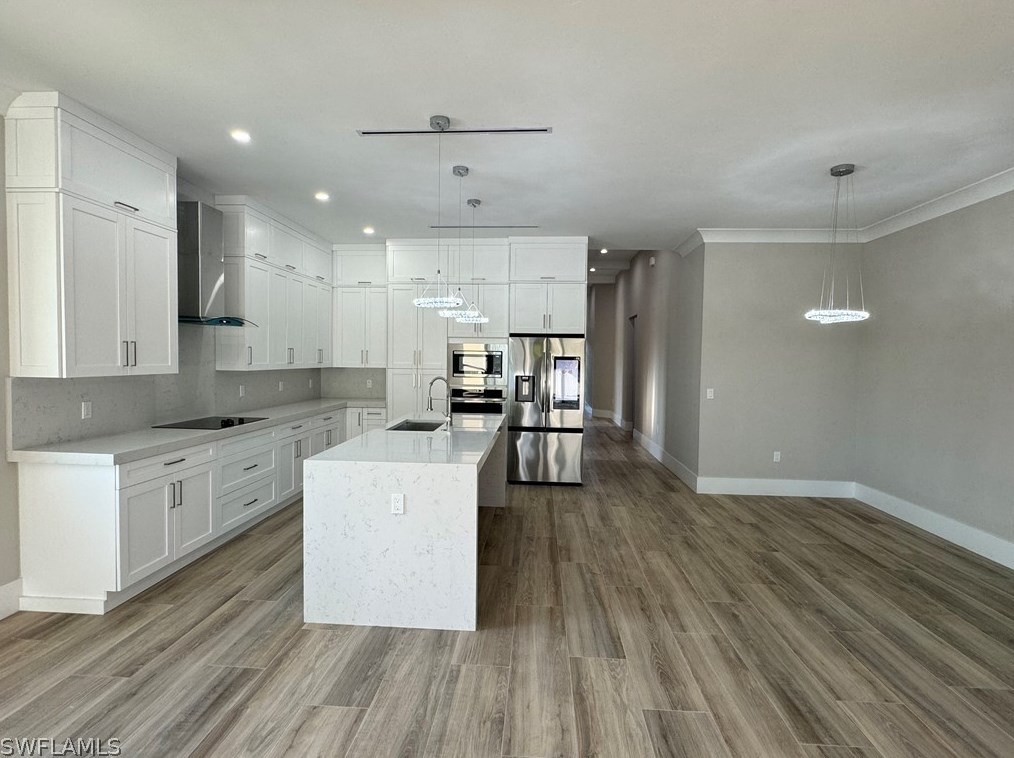 689 101 Ave, Naples FL 34108-3206 exterior