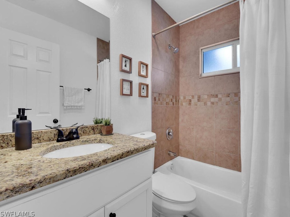 1621 6 Ln, Cape Coral FL  33990-1606 exterior