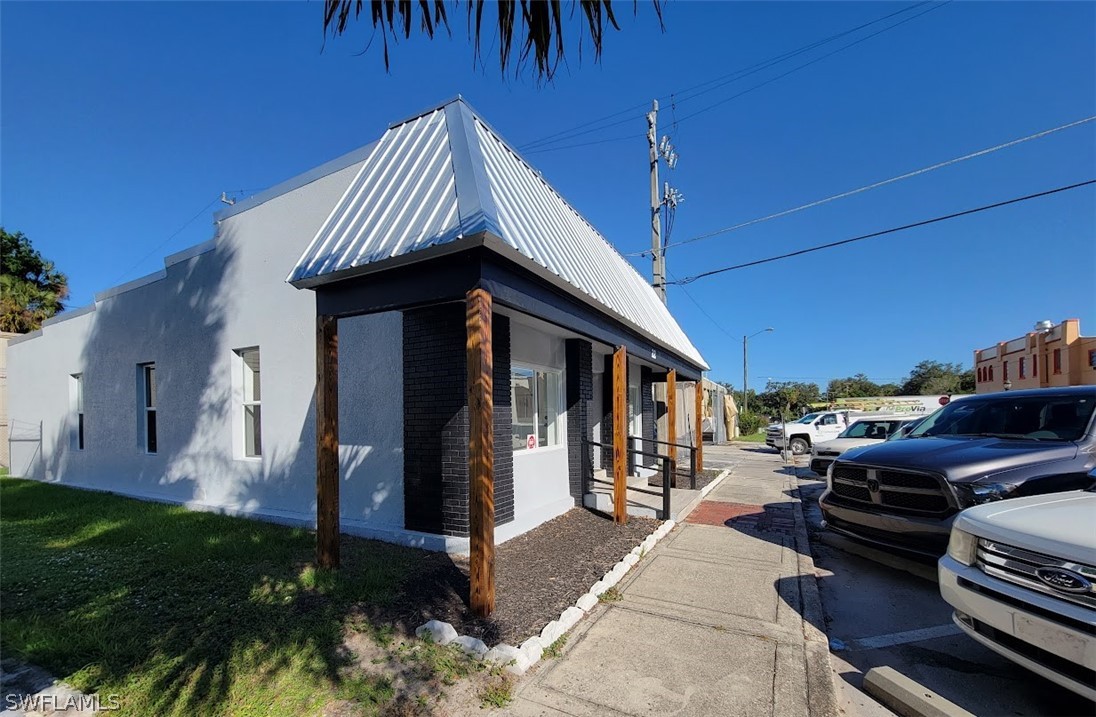 22 Fort Thompson Ave, Labelle, FL 33935 MLS 222084949 Coldwell Banker