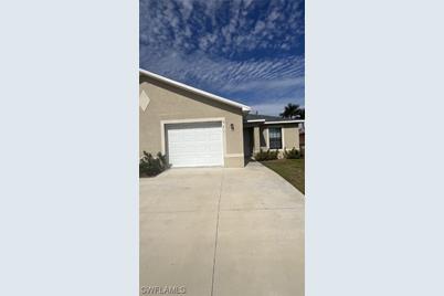 901-903 Cape Coral Parkway W - Photo 1