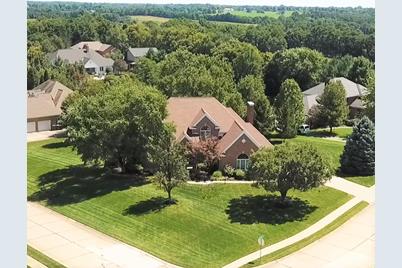 2490 Peppermill Court - Photo 1