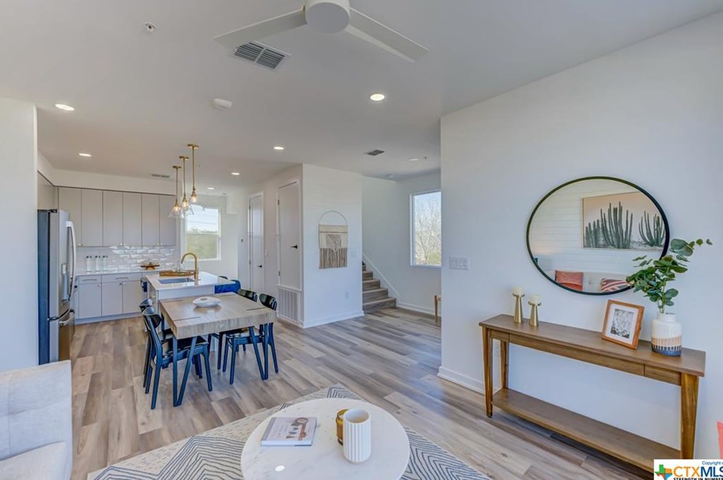 657 Stadtbach St, New Braunfels TX 78130-5461 exterior