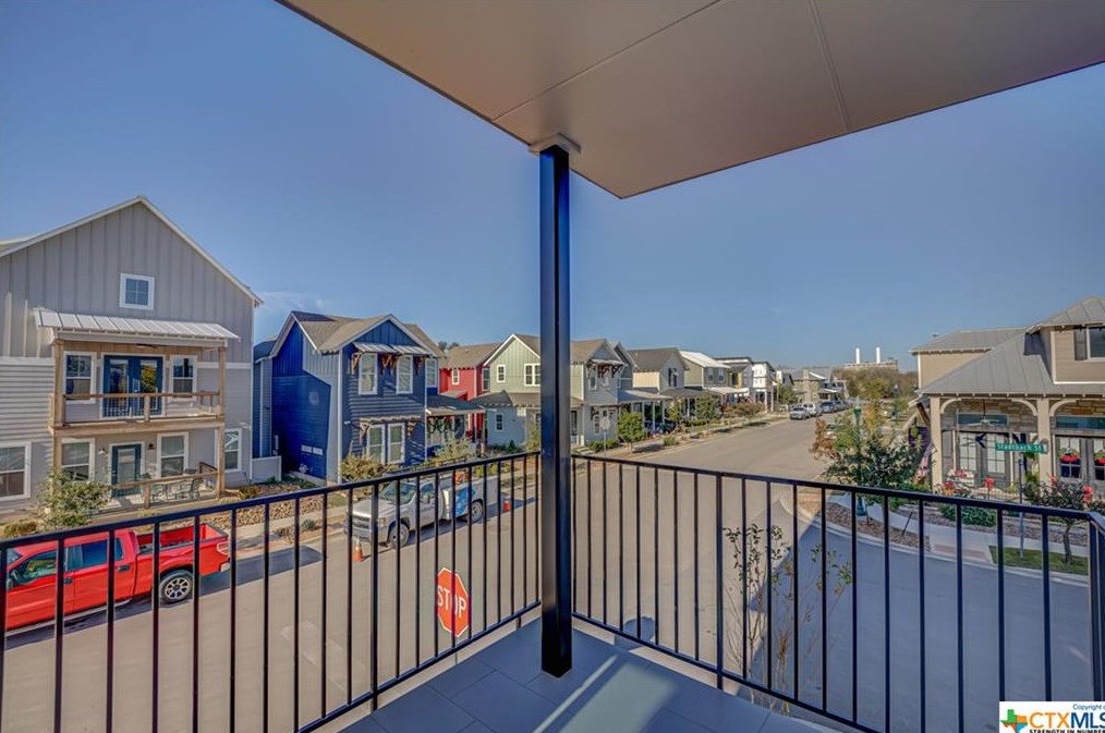 657 Stadtbach St, New Braunfels TX 78130-5461 exterior