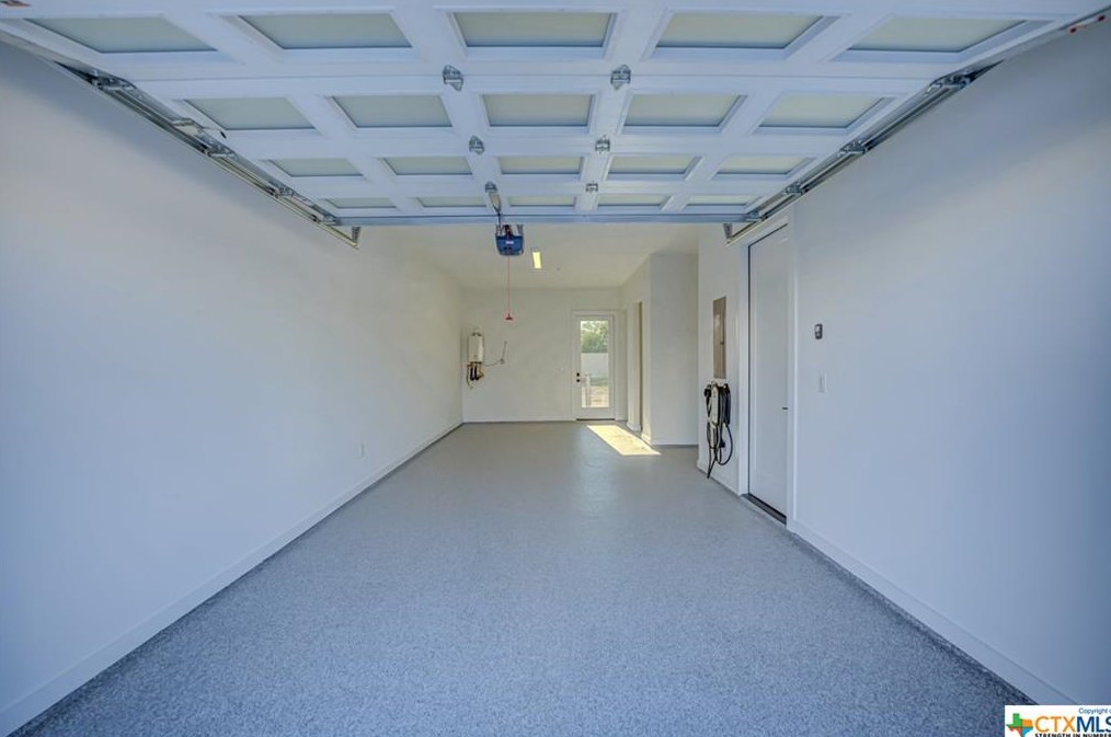 657 Stadtbach St, New Braunfels TX 78130-5461 exterior