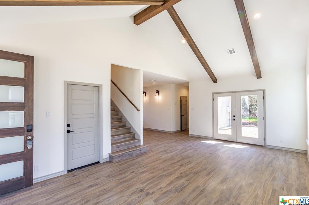 2563 Robin Hood Dr, New Braunfels TX 78133-3645 exterior