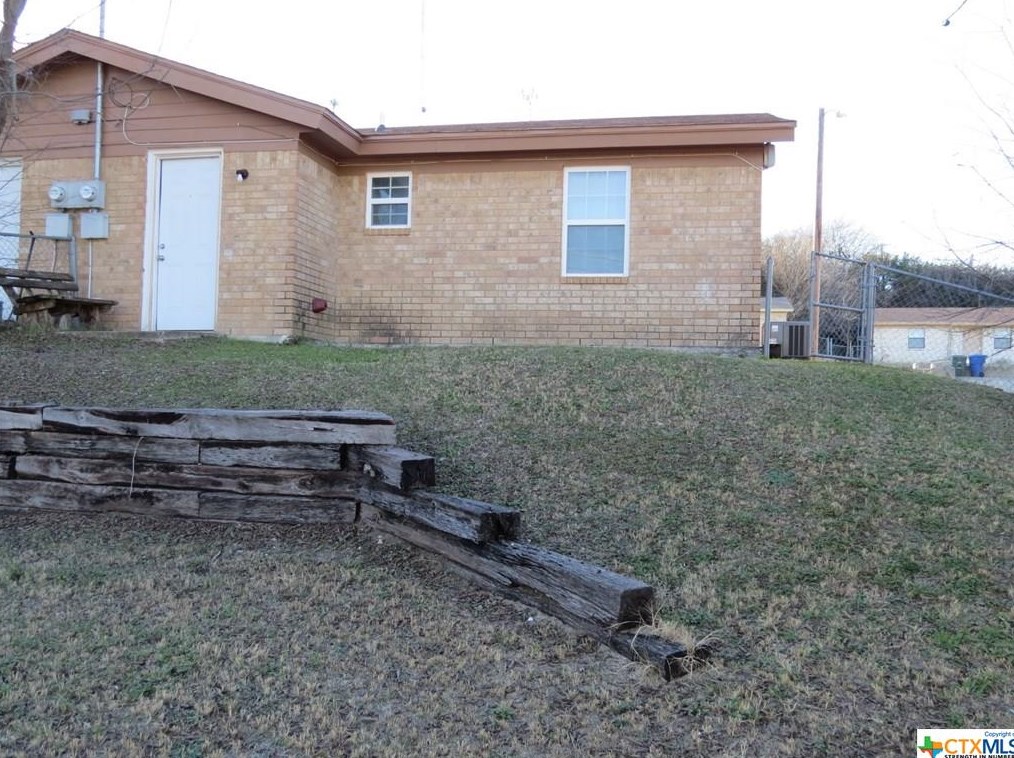 910 Dryden Ave, Copperas Cove TX  76522-1338 exterior