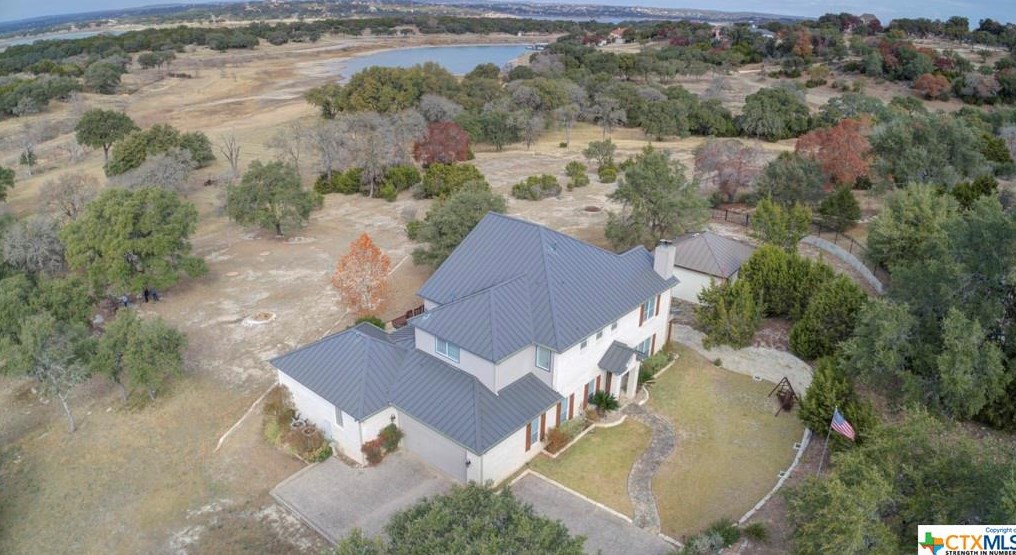 1025-1031 Kings Cv Dr, New Braunfels TX exterior