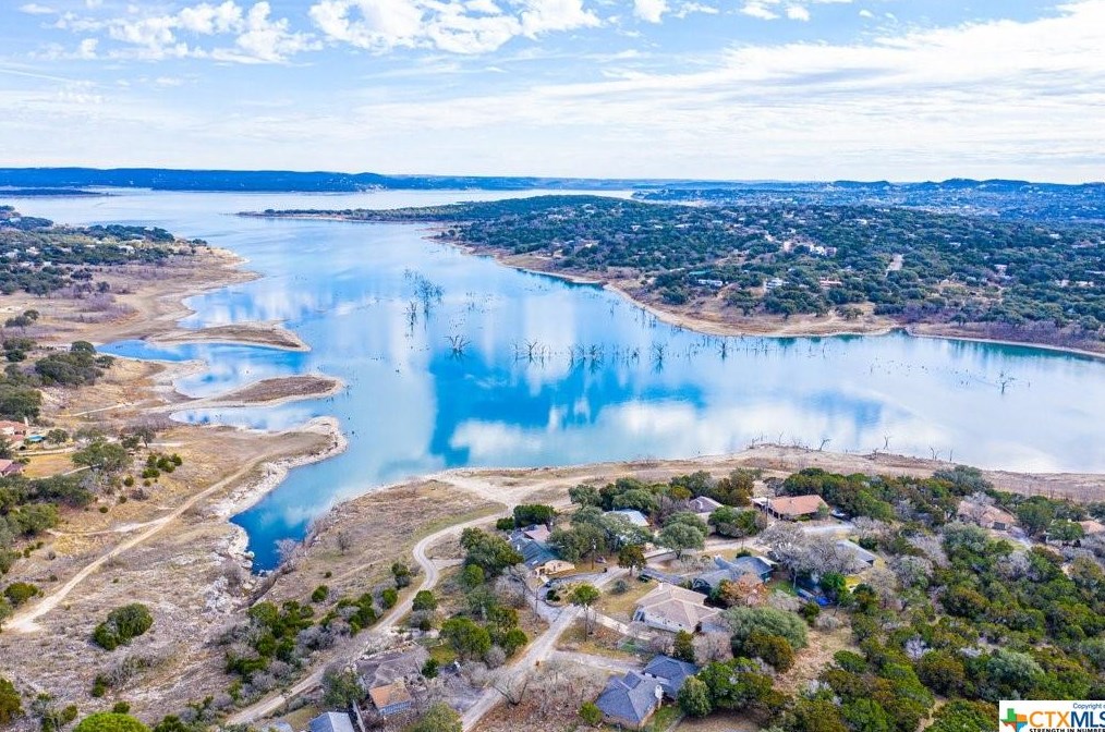 116 Middle Ln, New Braunfels TX 78133-4353 exterior