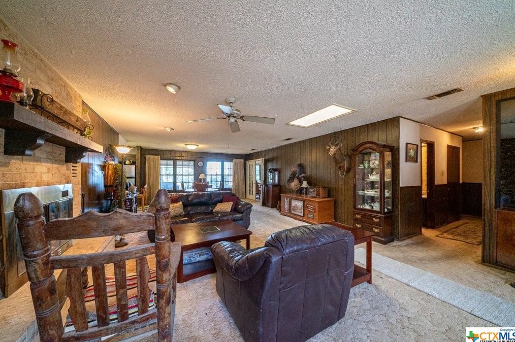 116 Middle Ln, New Braunfels TX 78133-4353 exterior