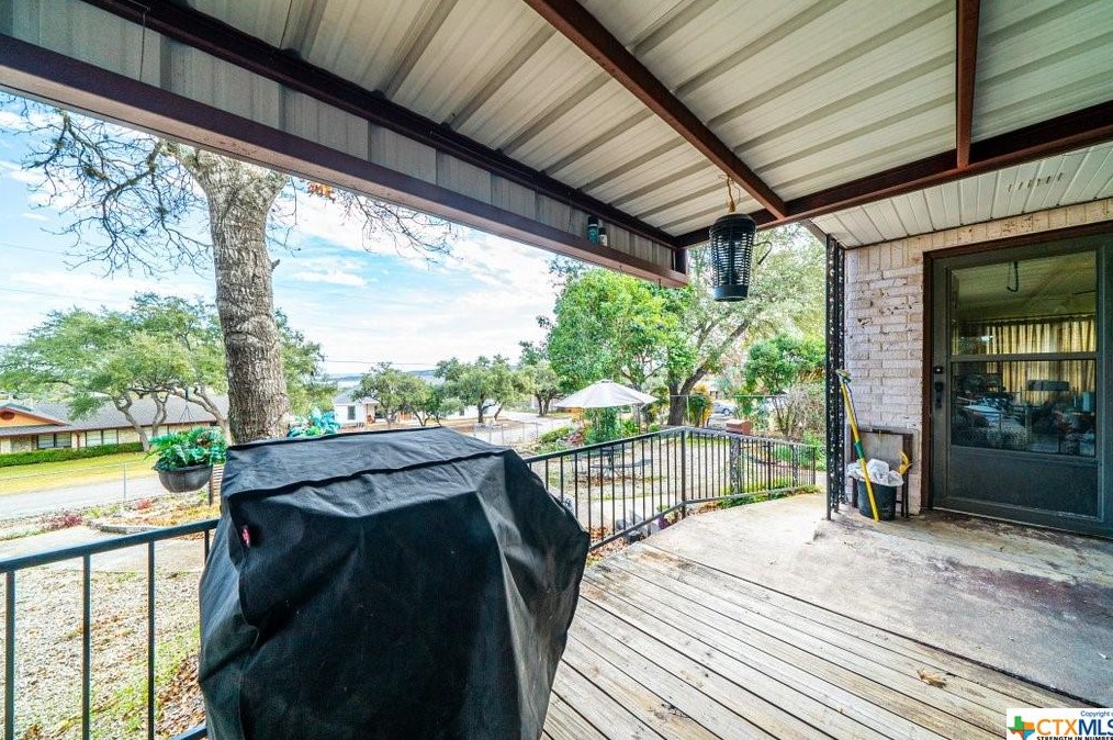 116 Middle Ln, New Braunfels TX 78133-4353 exterior