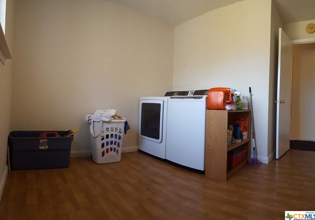 631 Scenic Dr, New Braunfels TX 78133-3675 exterior