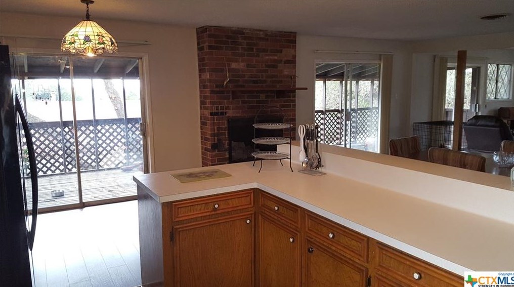 631 Scenic Dr, New Braunfels TX 78133-3675 exterior