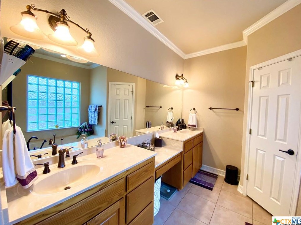 404 Prospector Trl, Killeen TX 76548-2422 exterior