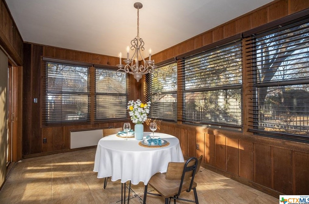 1065 Booneville Ave, New Braunfels TX 78130-4912 exterior