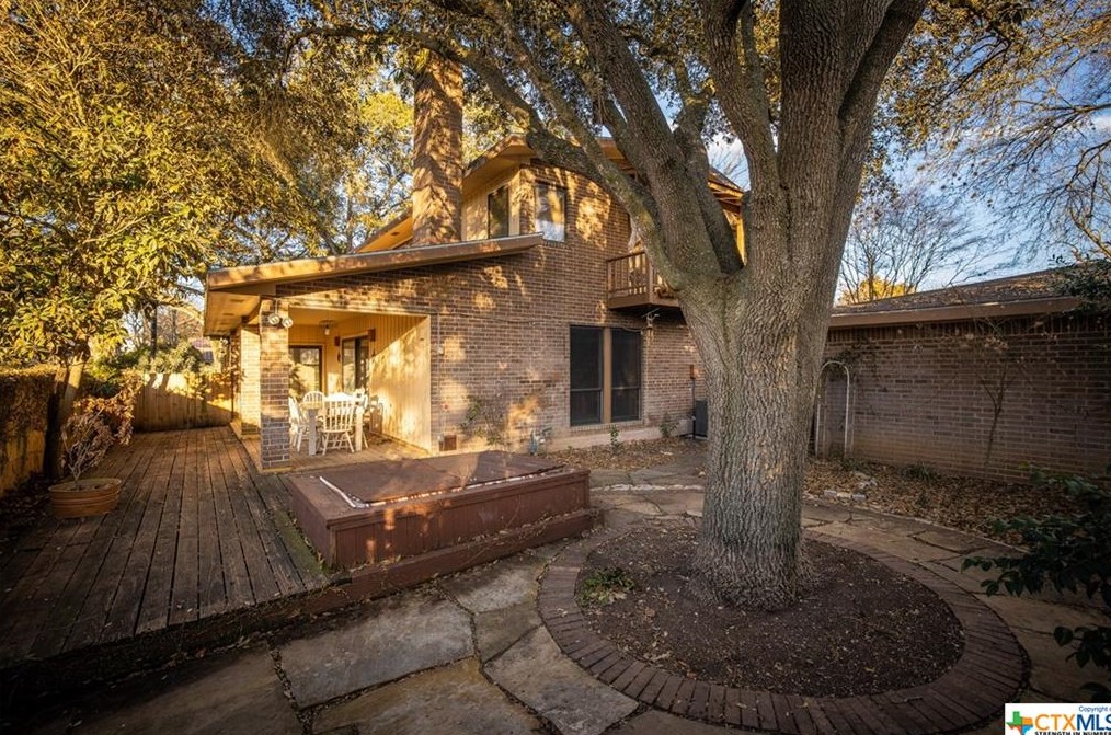 1065 Booneville Ave, New Braunfels TX 78130-4912 exterior