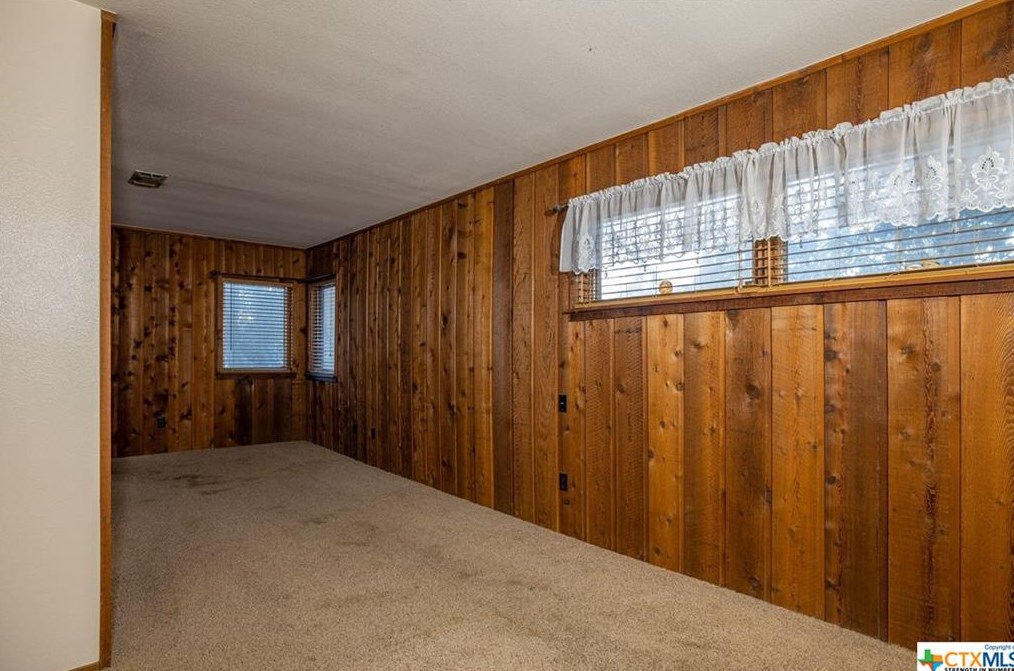 1065 Booneville Ave, New Braunfels TX 78130-4912 exterior