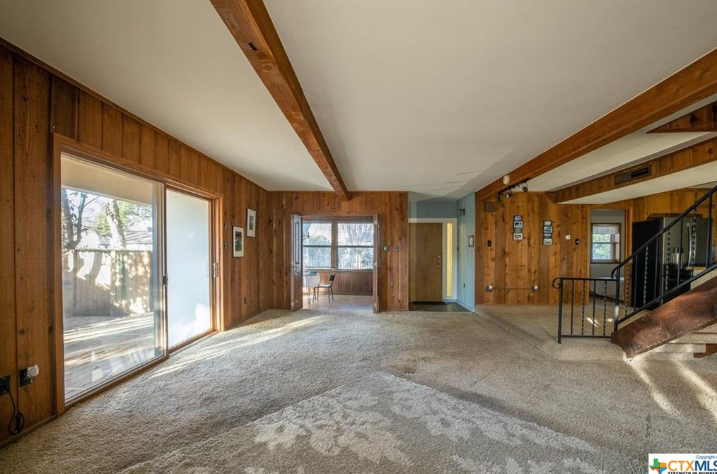 1065 Booneville Ave, New Braunfels TX 78130-4912 exterior