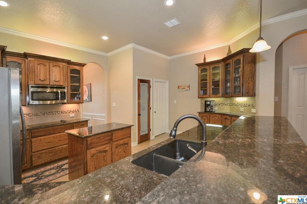 5121 Siltstone Loop, Killeen TX 76542-5909 exterior