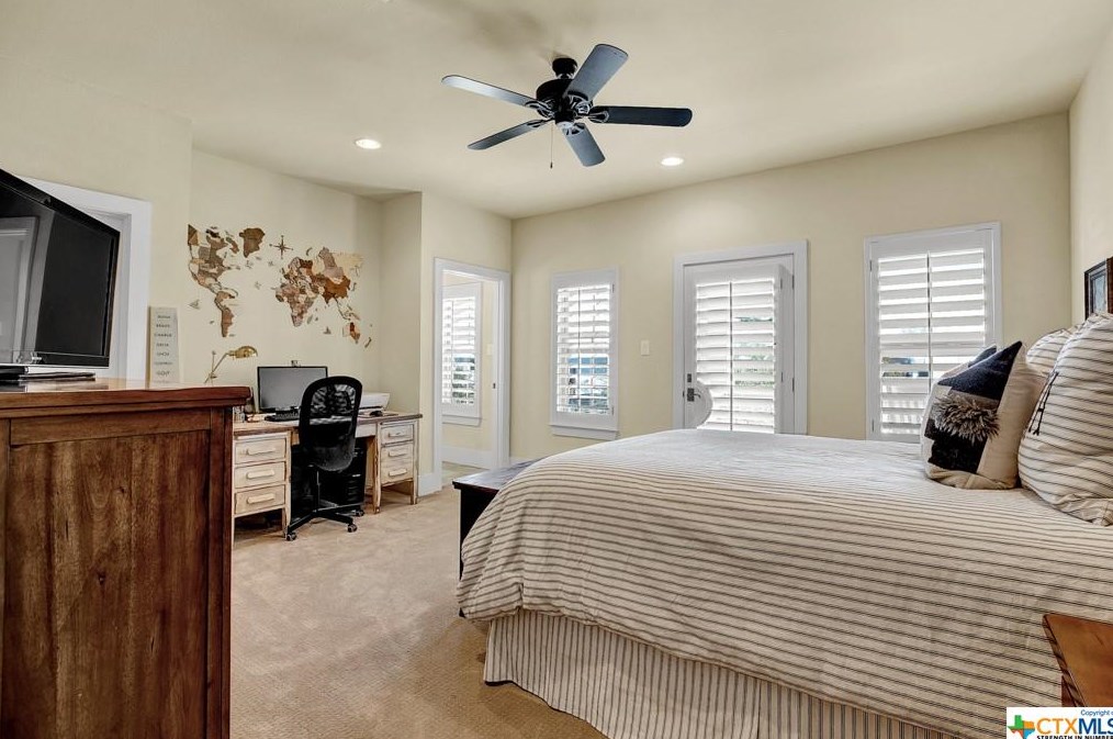 635 Stadtbach St, New Braunfels TX 78130-5461 exterior