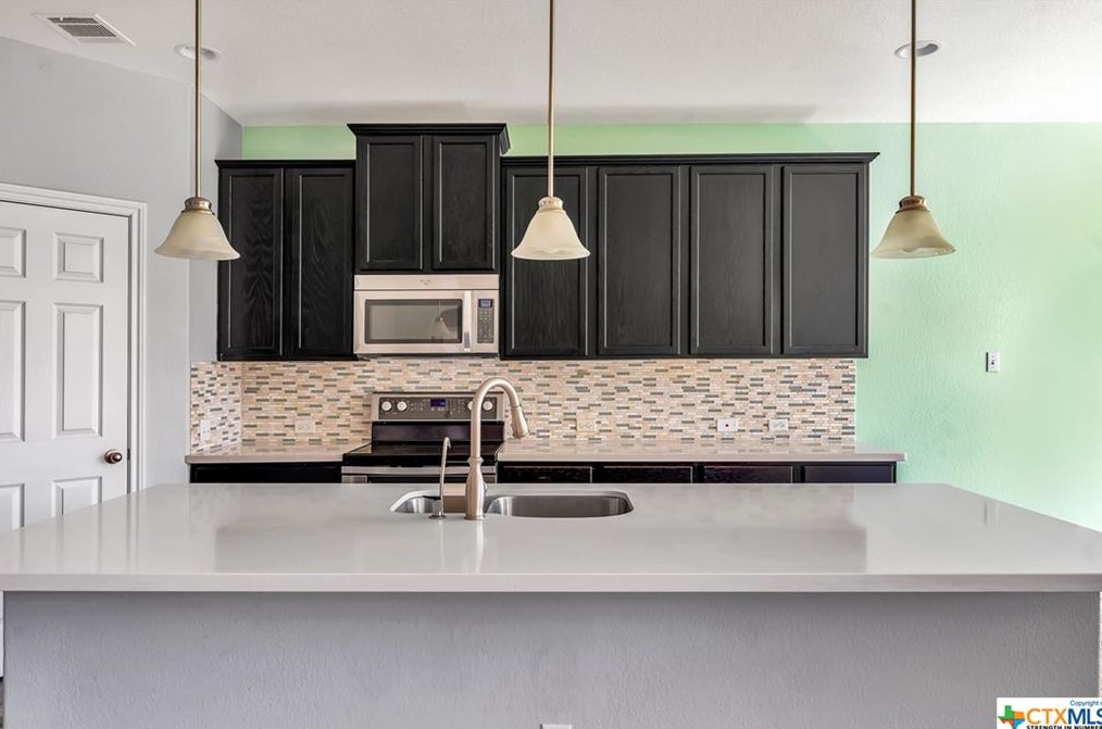 3700 Castleton Dr, Killeen TX  76542-6400 exterior