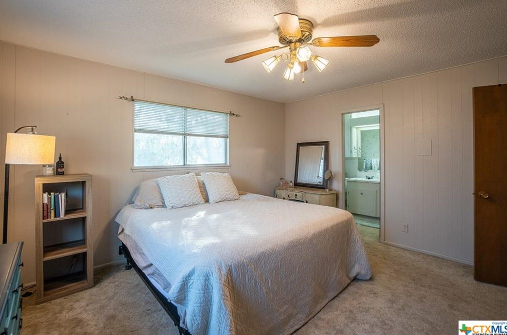 561 Beverly Ln, New Braunfels TX 78130-6147 exterior