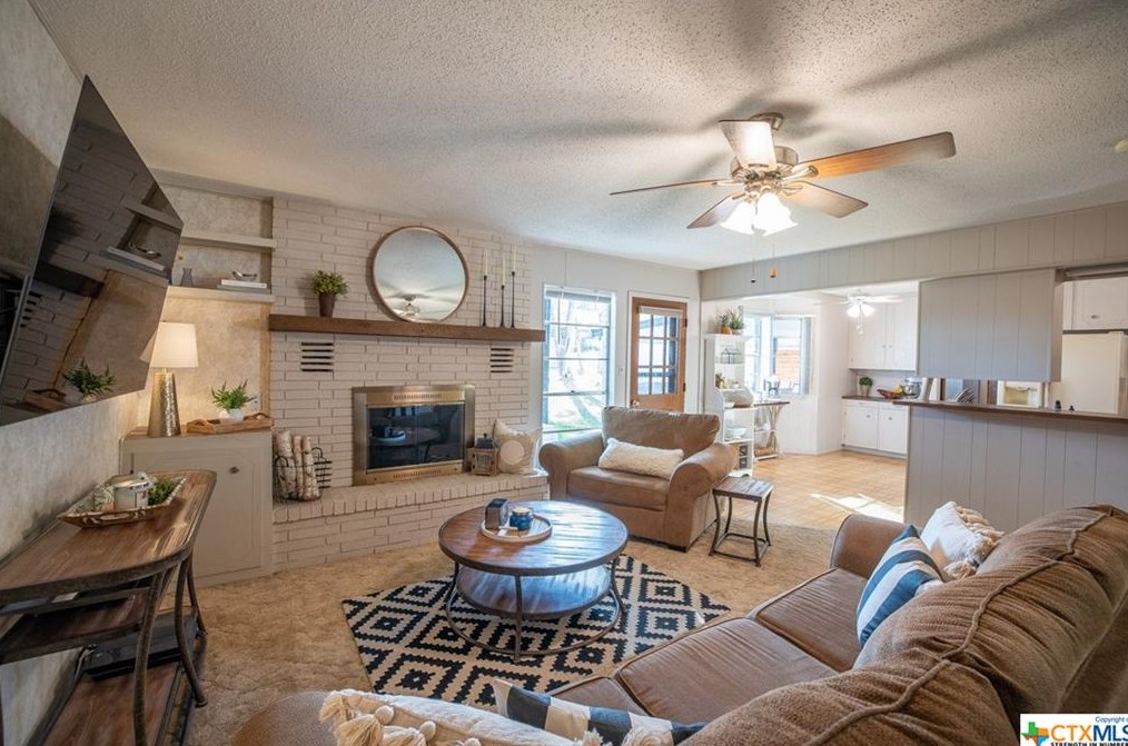 561 Beverly Ln, New Braunfels TX 78130-6147 exterior