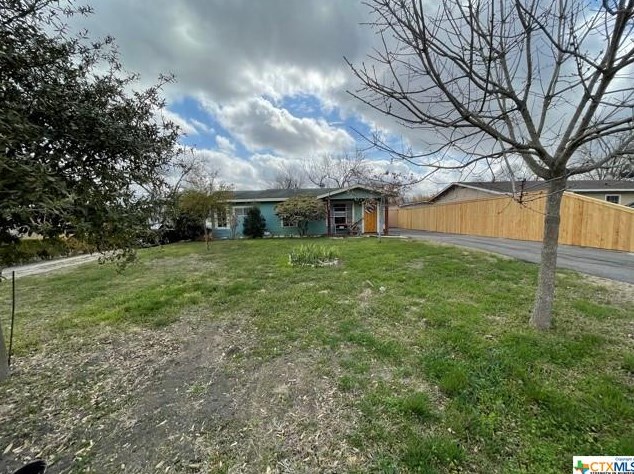 2673 Becker St, New Braunfels TX  78130-6802 exterior