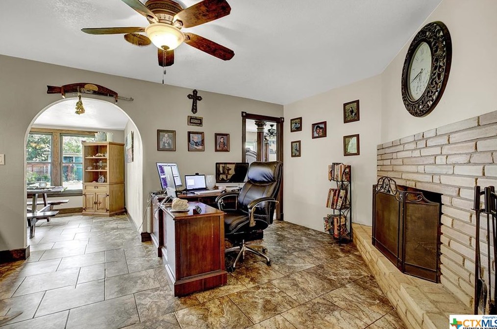 762 Carl Dr, New Braunfels TX 78130-2917 exterior