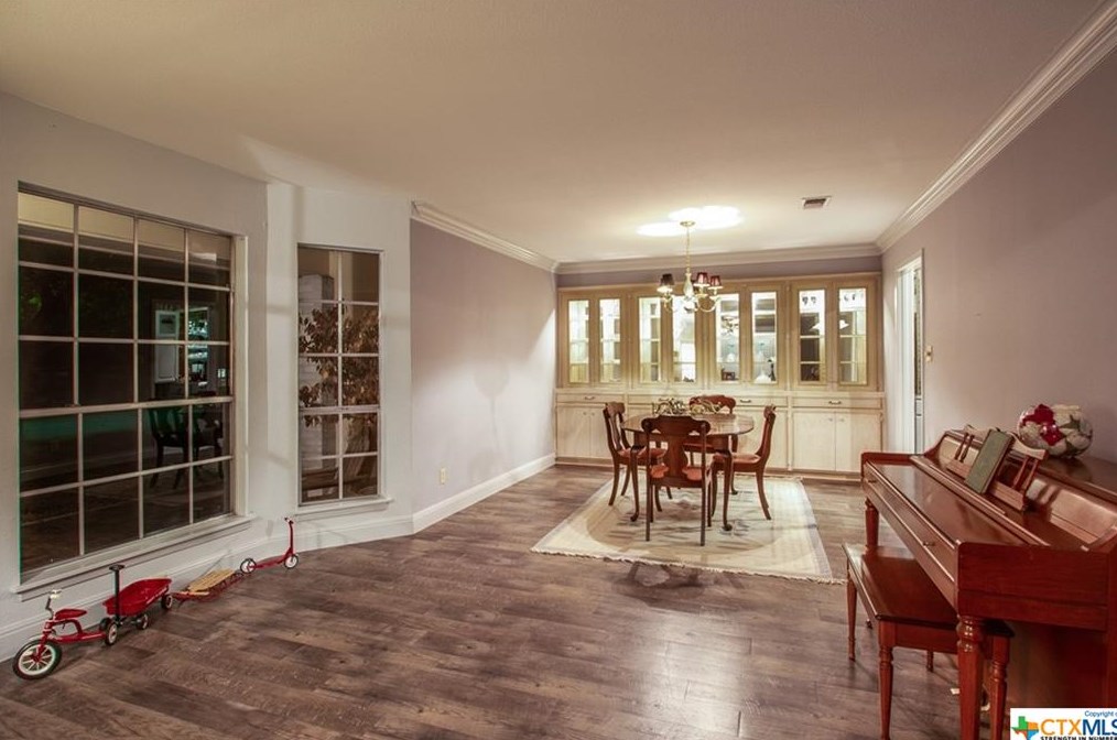 842 Timber Dr, New Braunfels TX 78130-6629 exterior