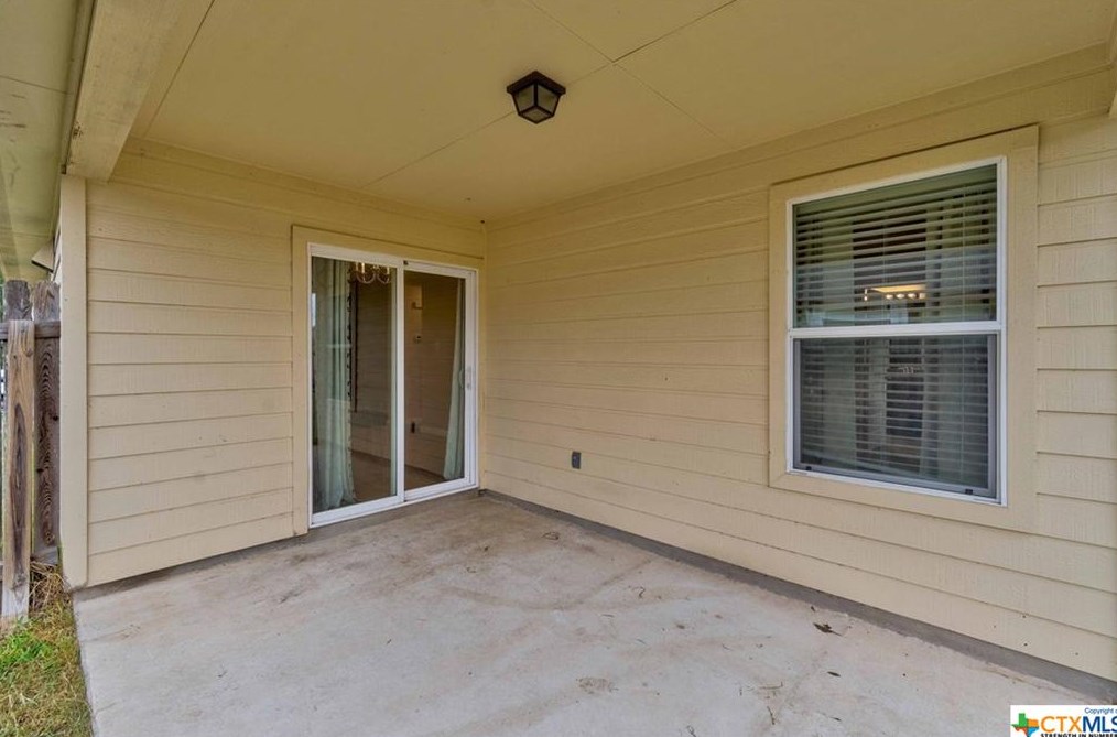 732 Guna Dr, New Braunfels TX 78130-2012 exterior