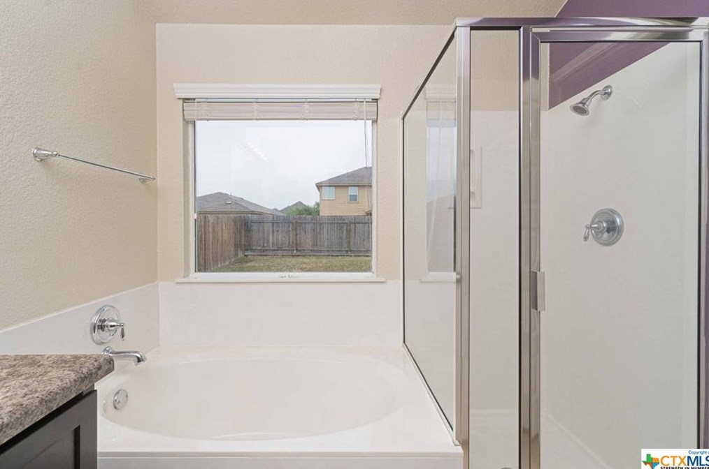 732 Guna Dr, New Braunfels TX 78130-2012 exterior