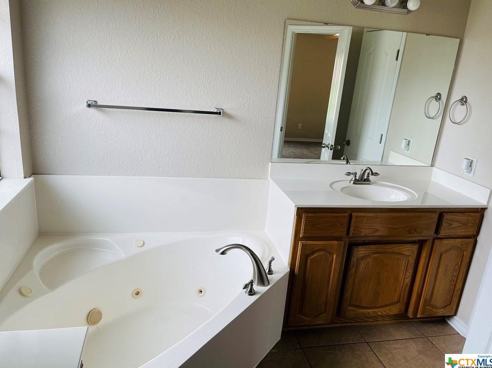 718 Tundra Dr, Killeen TX  76548-2697 exterior