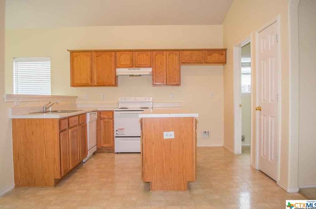 340 Placid Mdw, New Braunfels TX  78130-4901 exterior