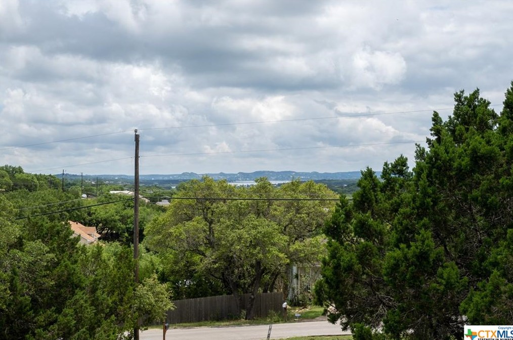 1502 Cyn Trce, New Braunfels TX  78133-2145 exterior