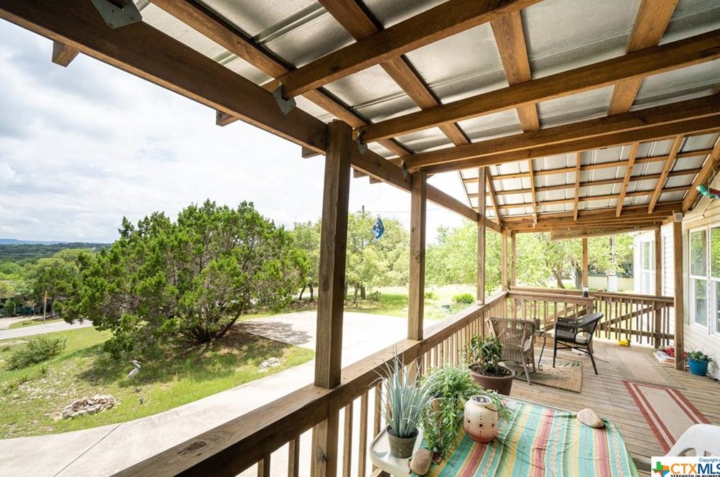 1502 Cyn Trce, New Braunfels TX  78133-2145 exterior