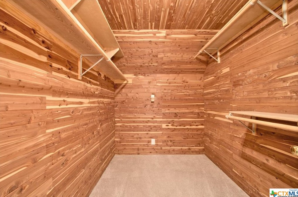 617 Evergreen Ln, New Braunfels TX exterior