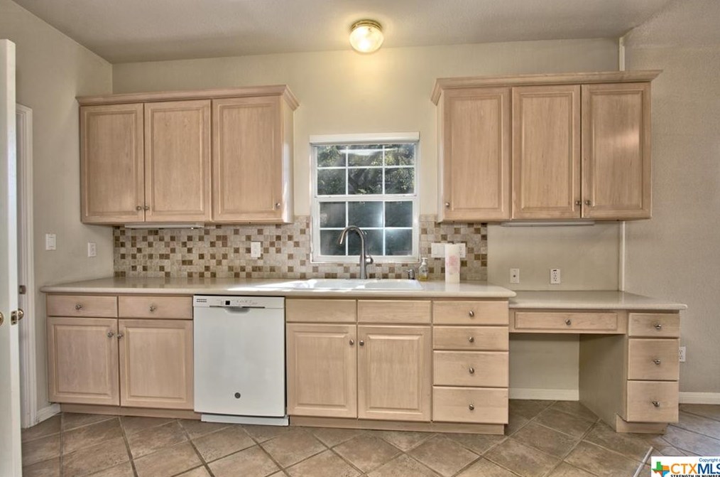 617 Evergreen Ln, New Braunfels TX exterior