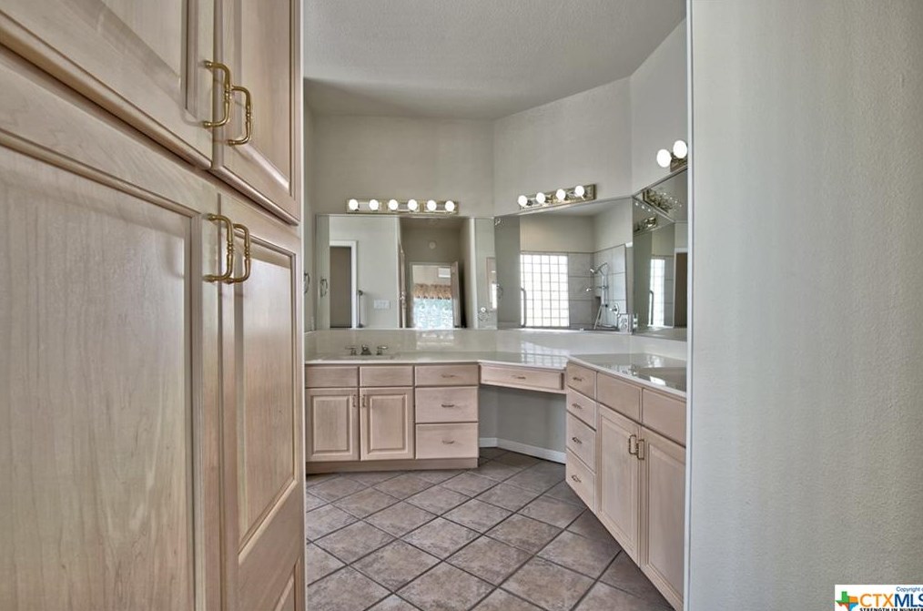 617 Evergreen Ln, New Braunfels TX exterior