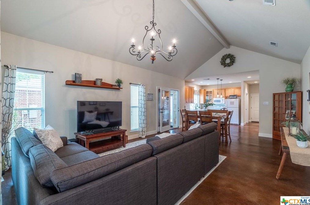 2317 Cotton Blvd, New Braunfels TX  78130-2487 exterior