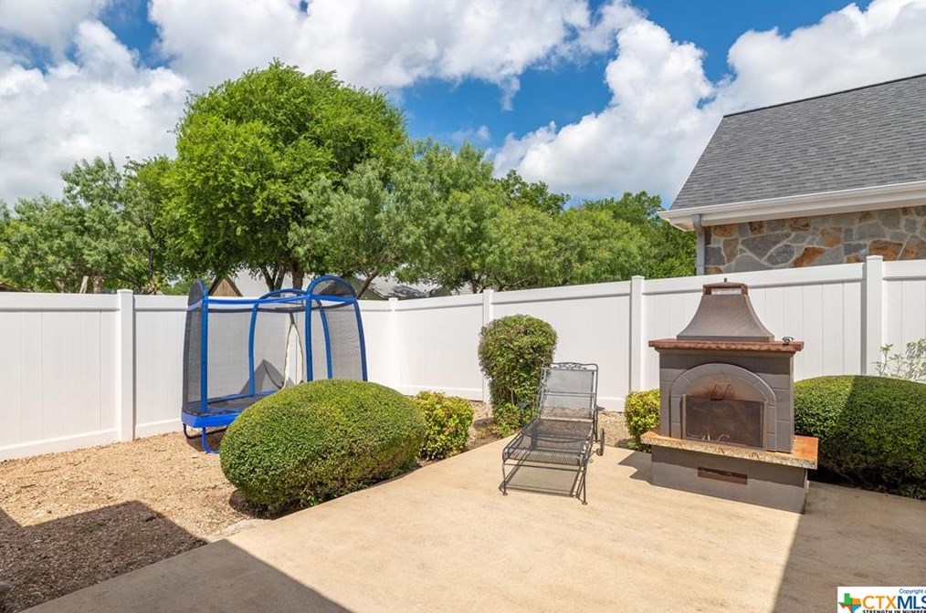 2317 Cotton Blvd, New Braunfels TX  78130-2487 exterior