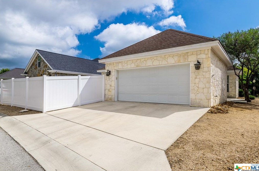 2317 Cotton Blvd, New Braunfels TX  78130-2487 exterior