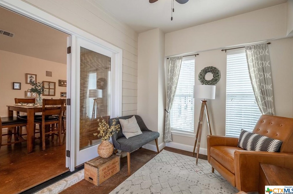 2317 Cotton Blvd, New Braunfels TX  78130-2487 exterior