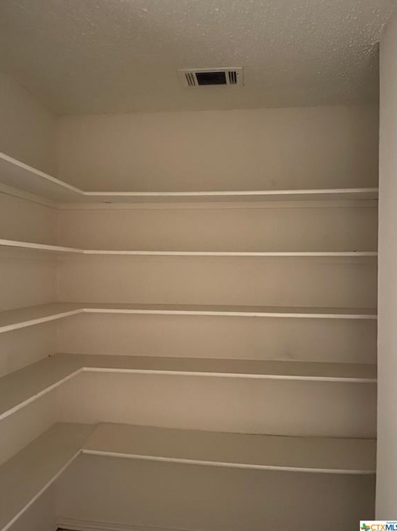 1906 Lava Ln, Killeen TX  76549-4903 exterior