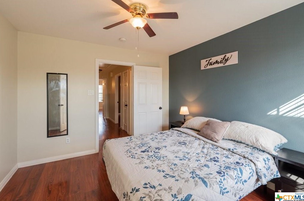 5406 Ponciana Dr, Austin TX  78744-2839 exterior