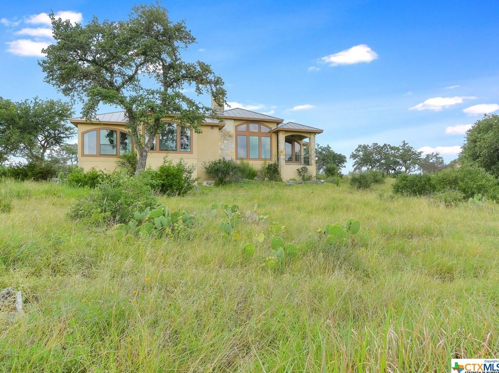 1034 Ranger Rdg, New Braunfels TX 78132-1841 exterior