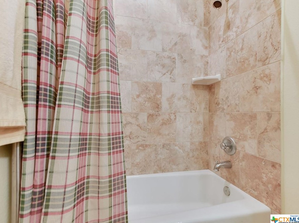 1034 Ranger Rdg, New Braunfels TX 78132-1841 exterior